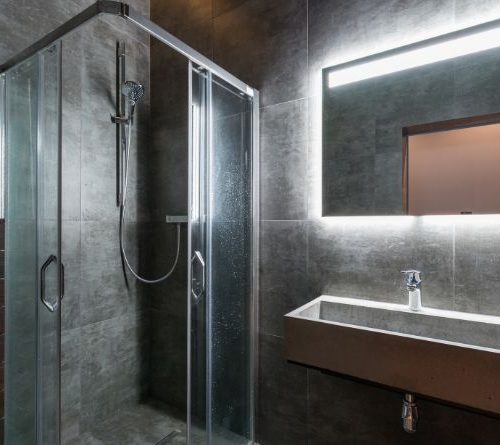 A Comprehensive Guide: How to Choose the Right Shower Panelling for Your Bathroom